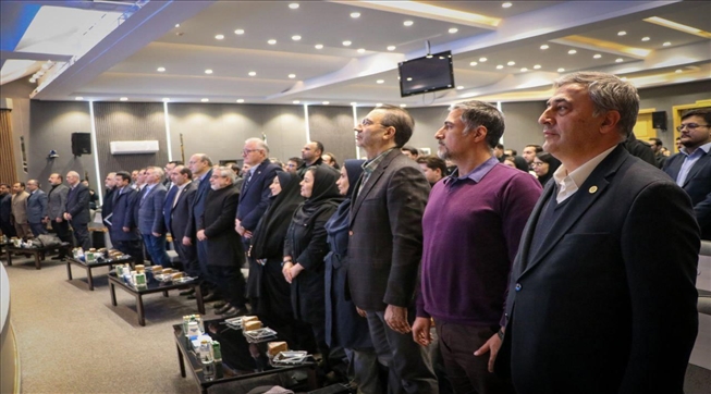 دانشجویان و صنایع در یک قاب؛ همایش همکاری صنعتی اتاق تبریز و دانشگاه‌ها برگزار شد