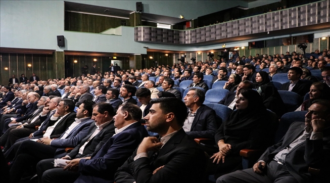 فعالان اقتصادی آذربایجان‌شرقی خواستار اصلاح سیاست‌های اقتصادی دولت شدند