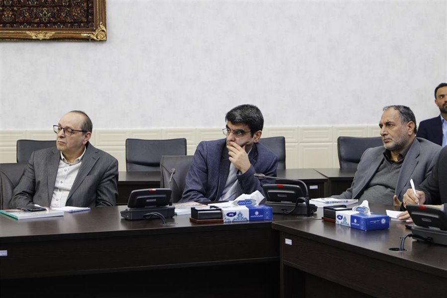 نشست مشترک فعالان اقتصادی استان با معاون وزیر صمت 