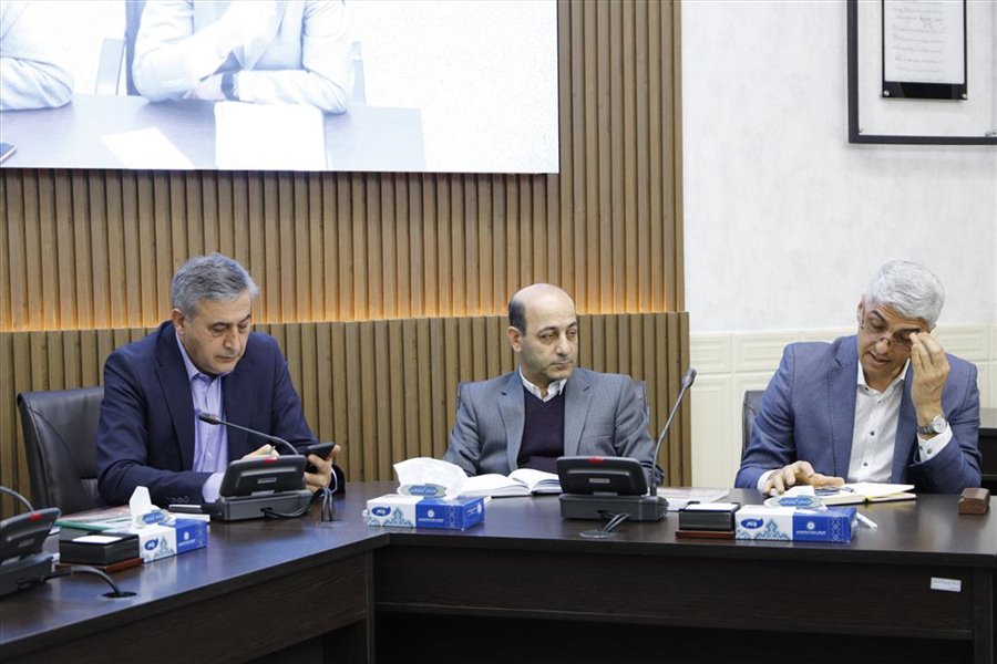 نشست مشترک فعالان اقتصادی استان با معاون وزیر صمت 