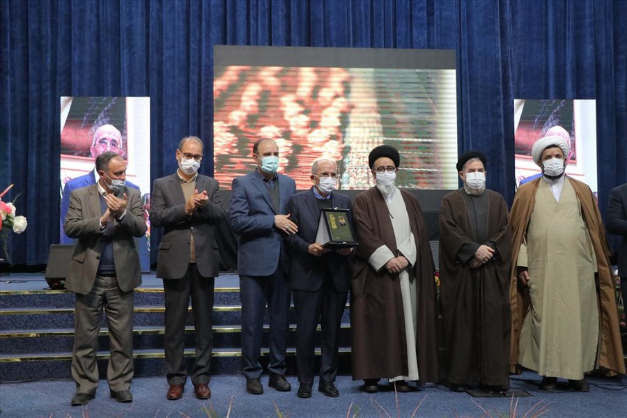 مراسم تجلیل از صادرکنندگان برگزیده آذربایجان شرقی در سال 1400 (3)