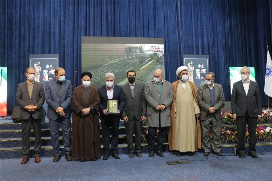 مراسم تجلیل از صادرکنندگان برگزیده آذربایجان شرقی در سال 1400 (3)