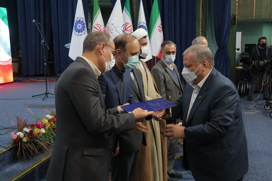 مراسم تجلیل از صادرکنندگان برگزیده آذربایجان شرقی در سال 1400 (3)