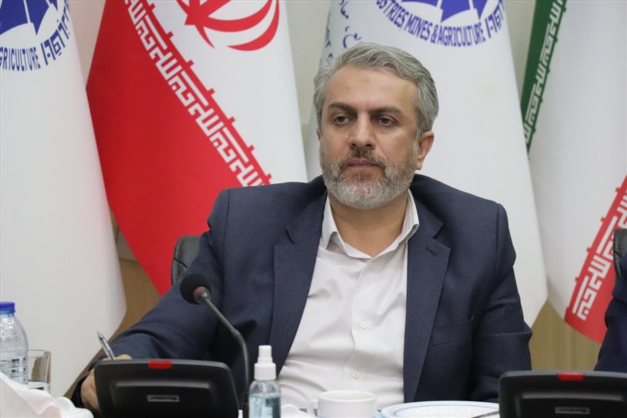 نشست فعالان اقتصادی استان با وزیر صمت