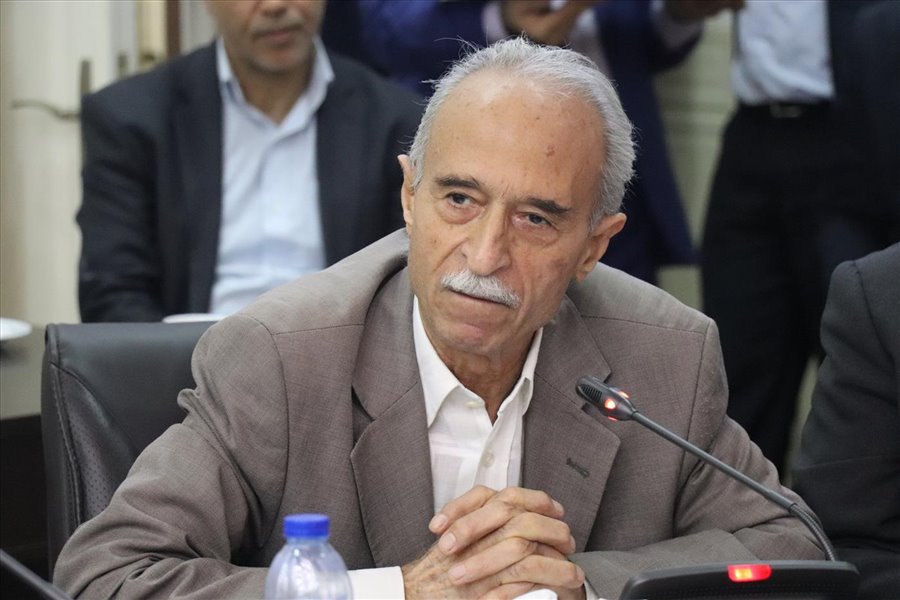 نشست فعالان اقتصادی استان با وزیر صمت