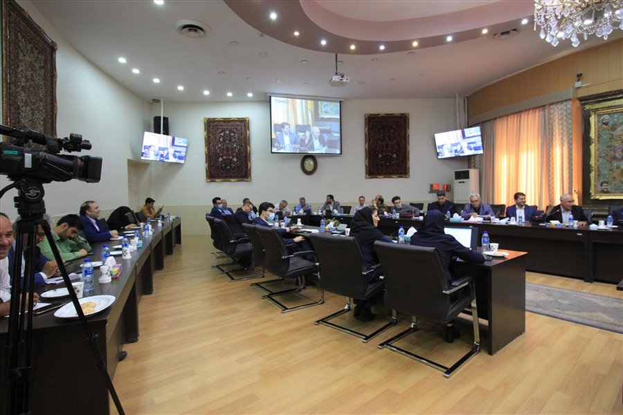 نشست فعالان اقتصادی استان با معاون صنایع عمومی وزارت صنعت