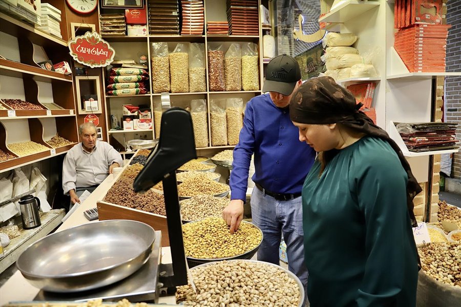 بازدید هیات تاتارستانی از واحدهای تولیدی و بازار تبریز