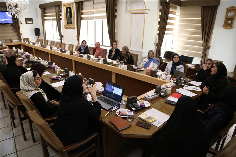 اولین نشست تخصصی کمیته بانوان اتاق تبریز