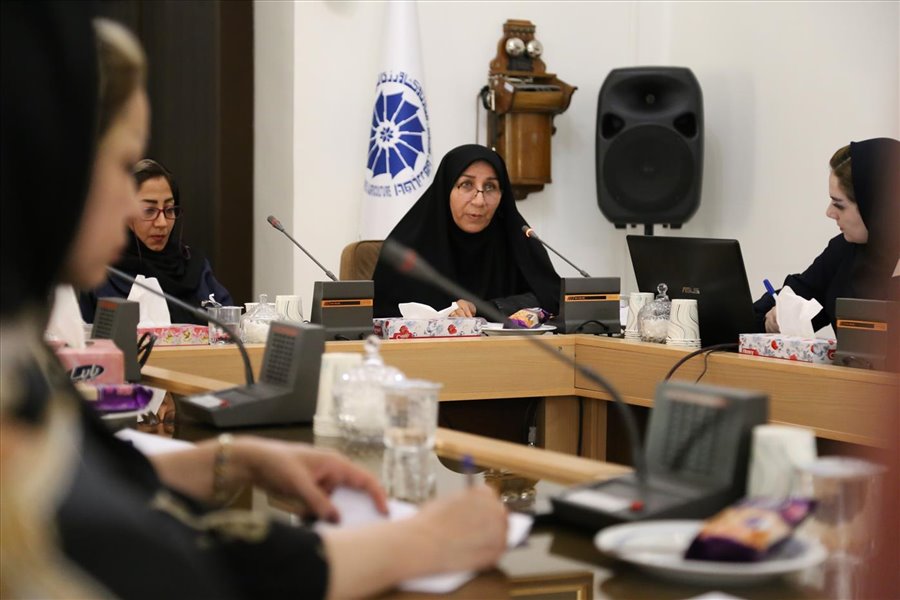 اولین نشست تخصصی کمیته بانوان اتاق تبریز
