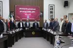 نشست مشترک رئیس مرکز ملی فرش ایران با فعالان و تشکل‌های حوزه‌ی فرش آذربایجان‌شرقی 