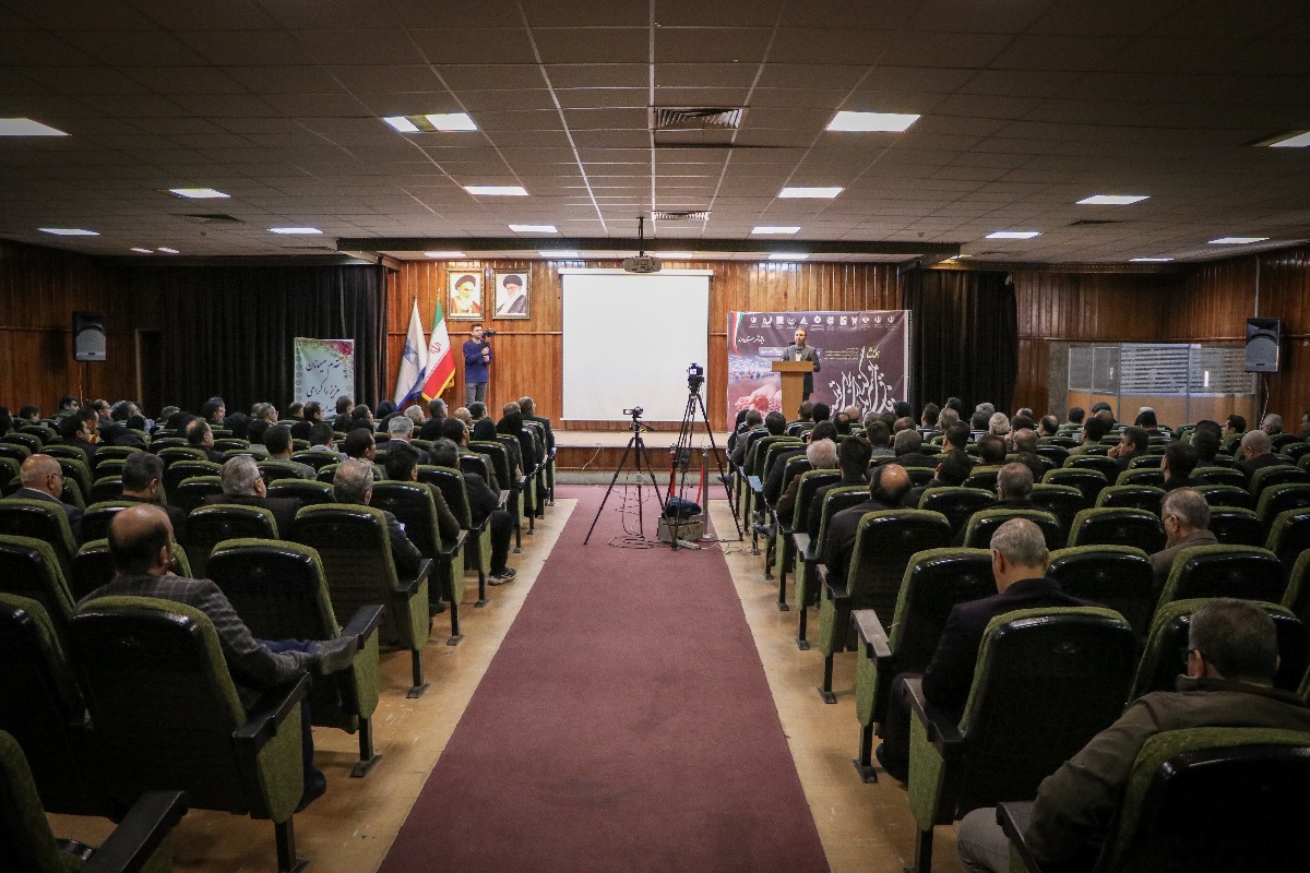 همایش وفاق ملی و سرمایه گذاری برای تولید در مرند