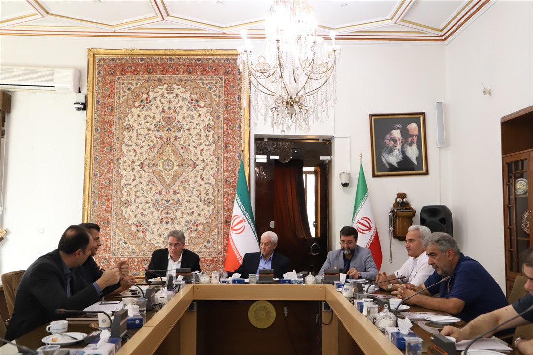 نشست مشترک اعضای کمیسیون گمرک، حمل‌ونقل و لجستیک اتاق تبریز با انجمن‌های حمل‌و‌نقل بین‌المللی شمالغرب 